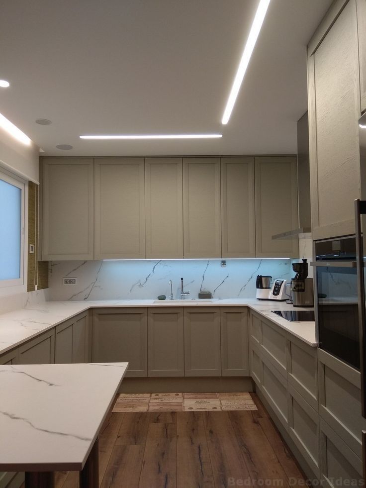Bóng LED tuýp T5 Duhal SDHT506 9W 2 Bóng LED tuýp T5 Duhal SDHT506 9W sử dụng trong gia đình