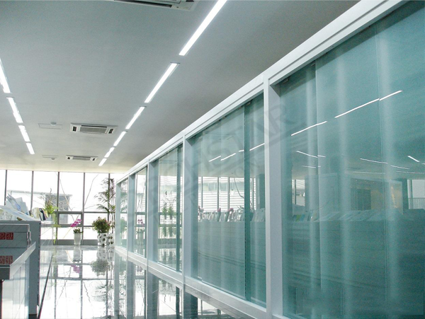 Đèn LED batten T8 Duhal KDHD3202 2x20W 1 Đèn LED batten T8 Duhal KDHD3202 2x20W lắp đặt ở vnw phòng làm việc, phòng họp