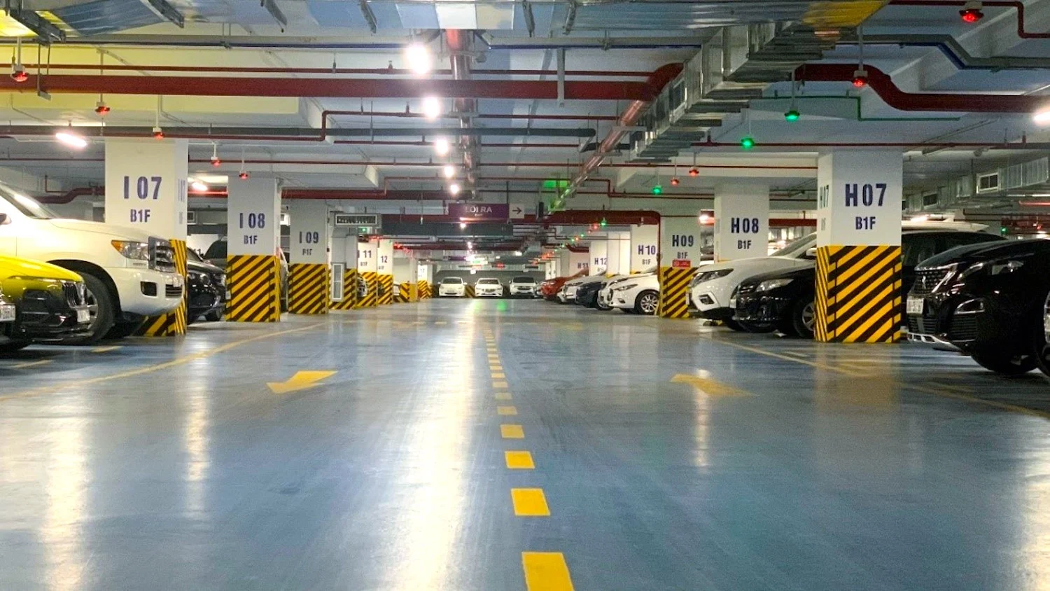 Bóng trụ LED công suất cao Duhal KENL880 80W - EMC 7 Bóng trụ LED công suất cao Duhal KENL880 80W - EMC ở bãi đỗ xe, tầng hầm